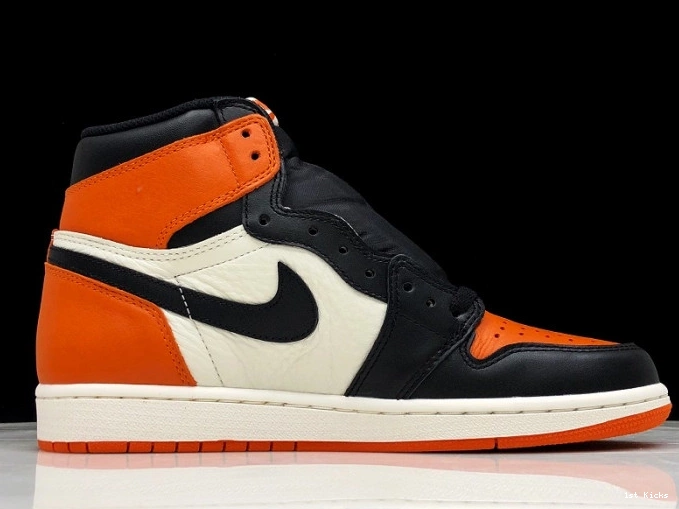 1st Kicks AQ0818-158 Jordan AJ1 x Off-Louis OW Air 1 0702